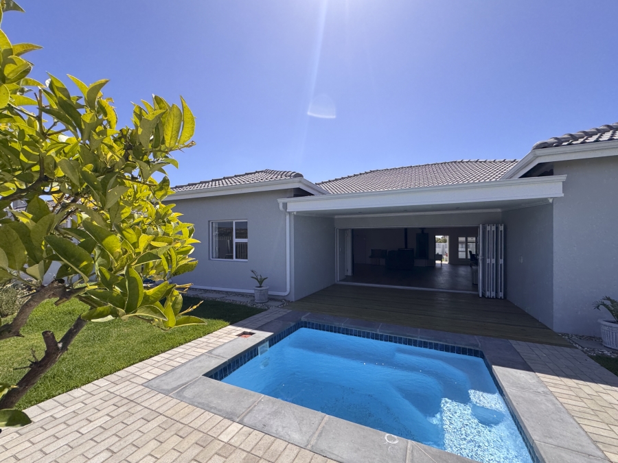3 Bedroom Property for Sale in Country Club Western Cape